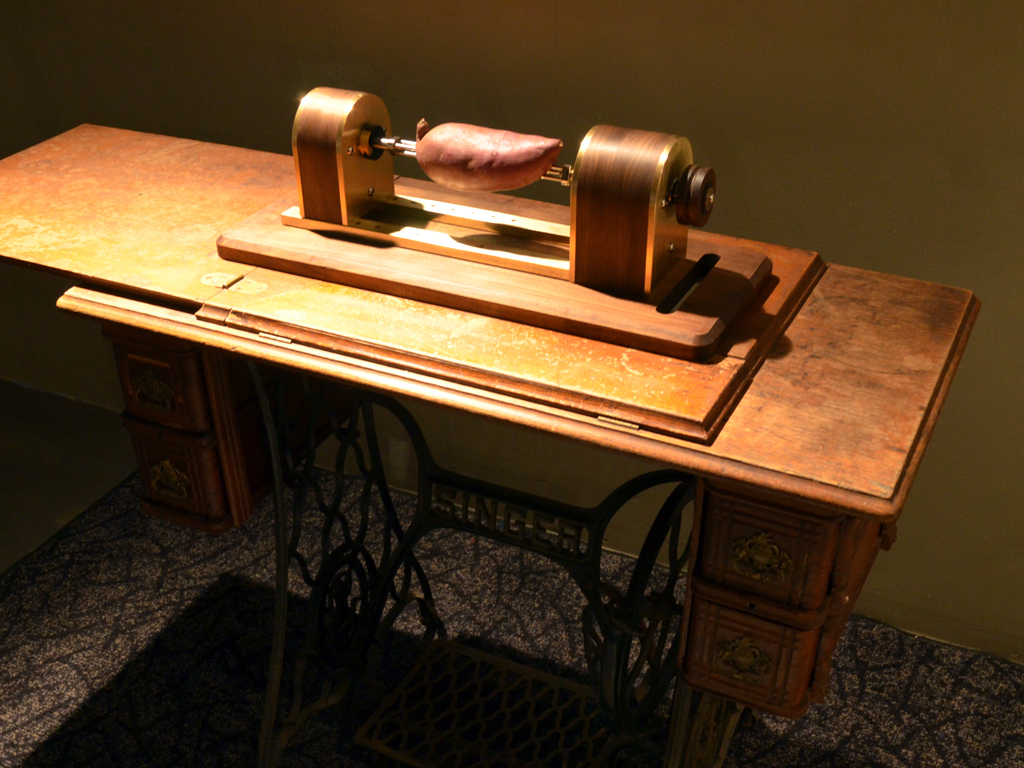 Cameron Jue » Archive » Manual Feed Lathe